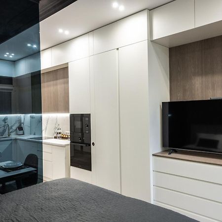 Luxury Apartments Smart House Oezjhorod Buitenkant foto