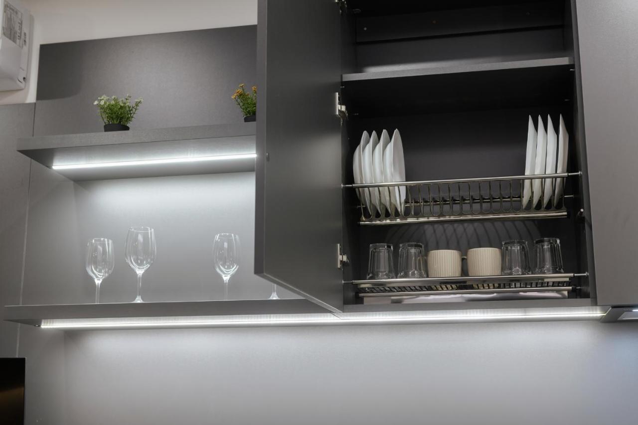 Luxury Apartments Smart House Oezjhorod Buitenkant foto
