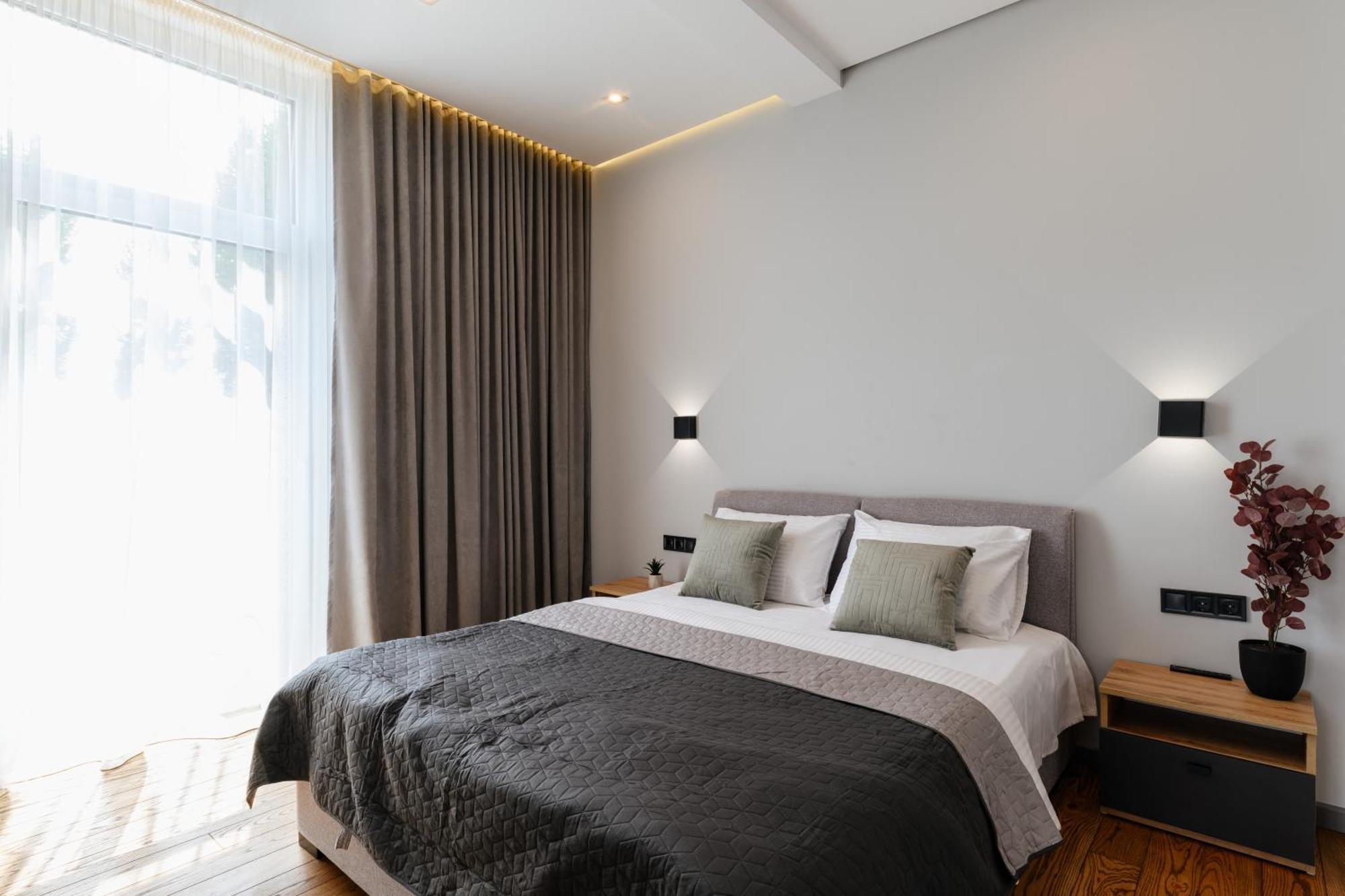 Luxury Apartments Smart House Oezjhorod Buitenkant foto