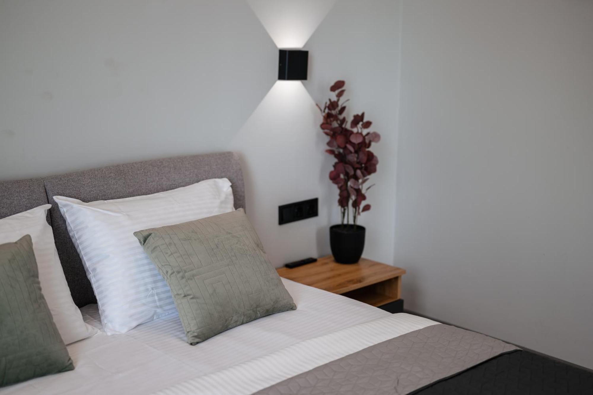 Luxury Apartments Smart House Oezjhorod Buitenkant foto