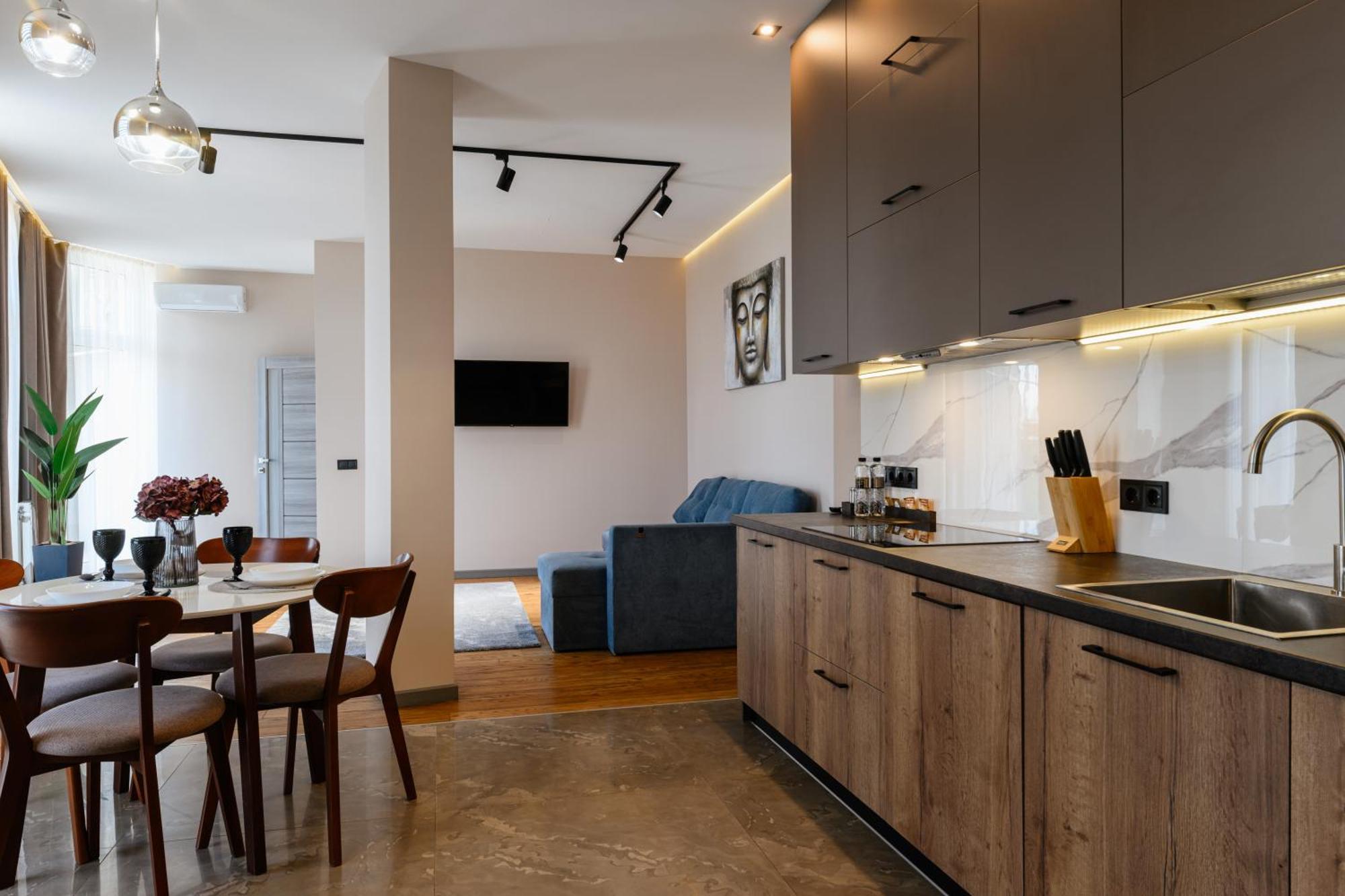 Luxury Apartments Smart House Oezjhorod Buitenkant foto