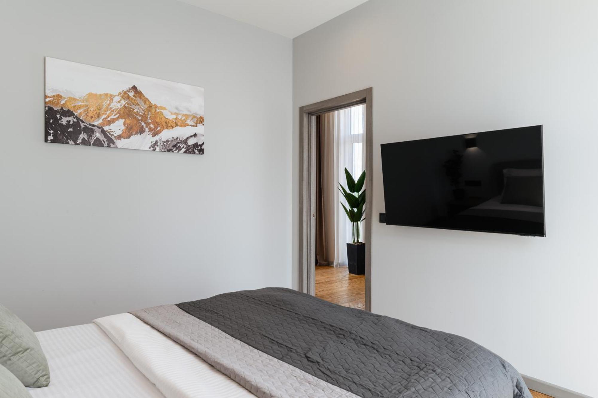 Luxury Apartments Smart House Oezjhorod Buitenkant foto