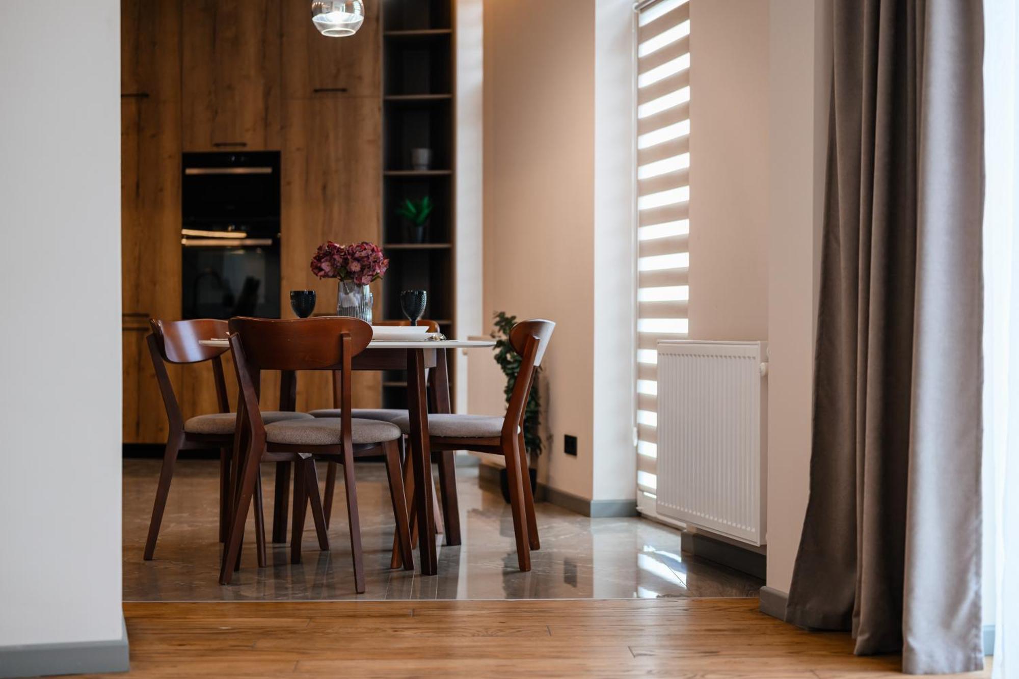 Luxury Apartments Smart House Oezjhorod Buitenkant foto