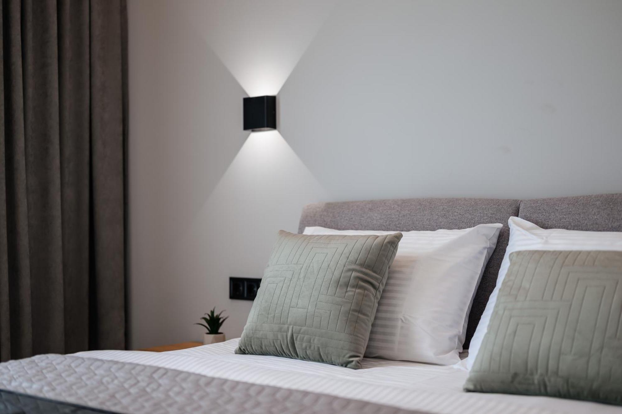 Luxury Apartments Smart House Oezjhorod Buitenkant foto